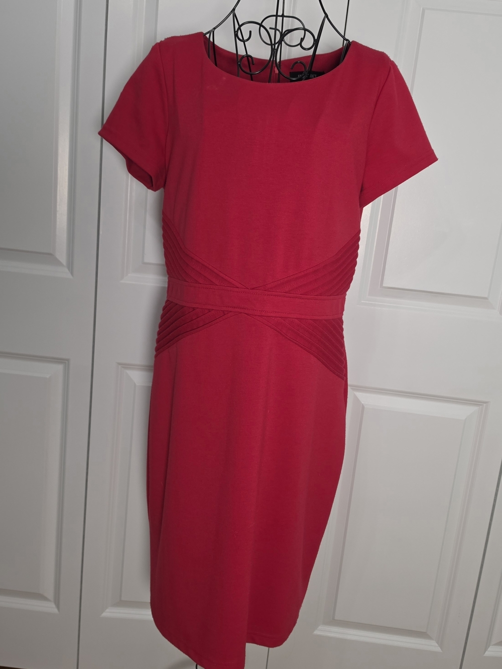 Ellen Tracy Red Sheath Dress Size 14 Pleated Waist Career Classic Stretch